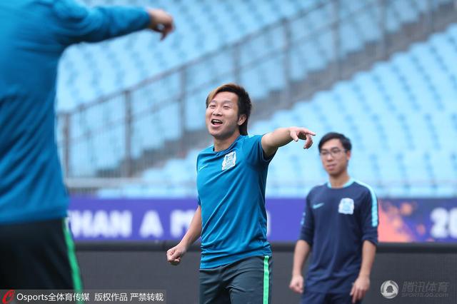 小柔被十几个男人c全篇黄