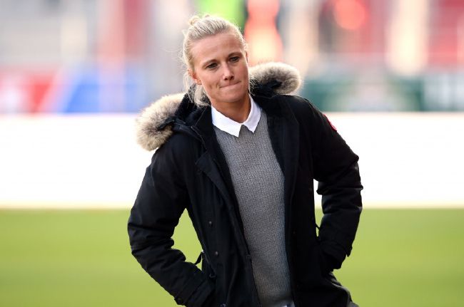 日韩亚洲人成在线综合
